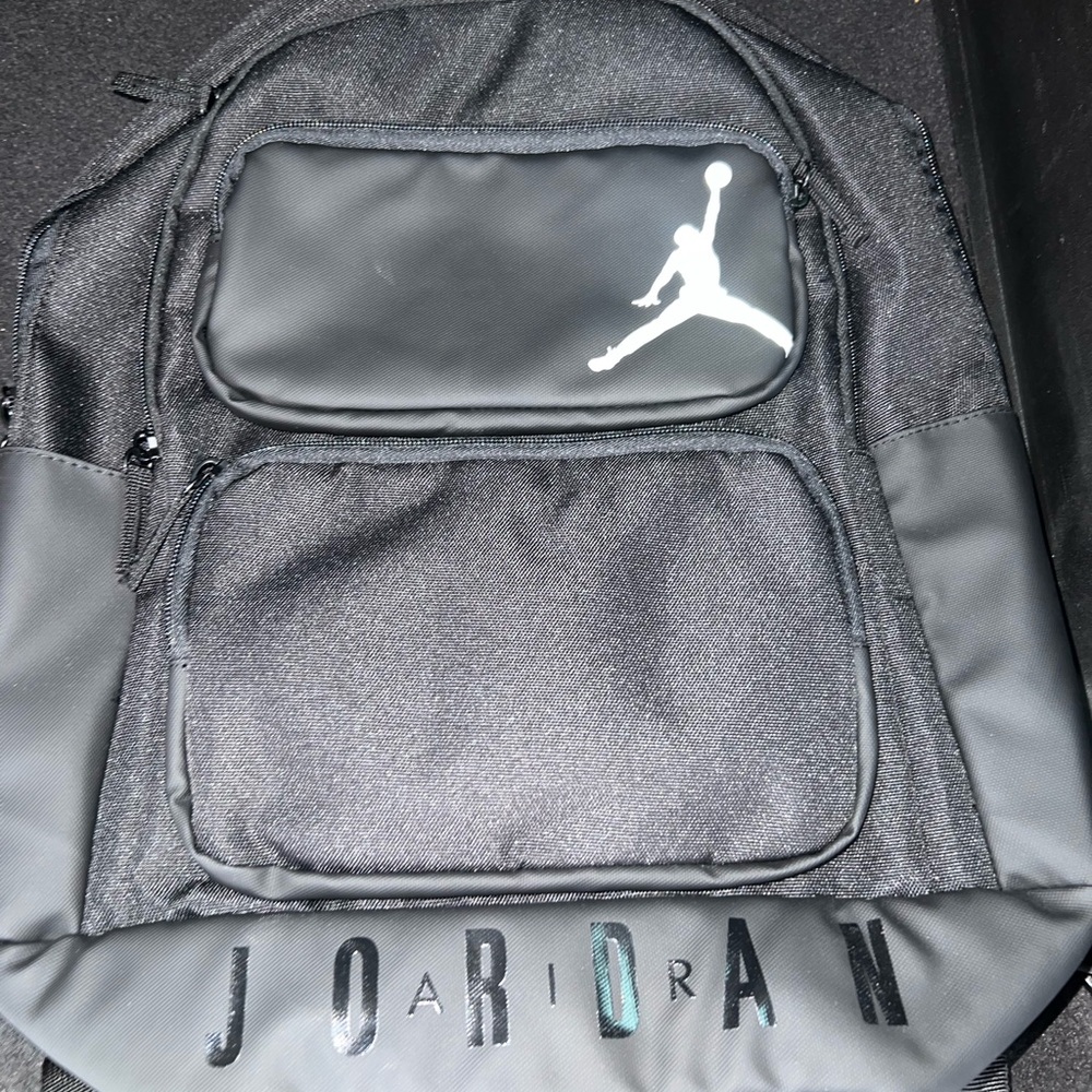 Jordan Essentials 15" Backpack 9A0670-023 Black/White NEW